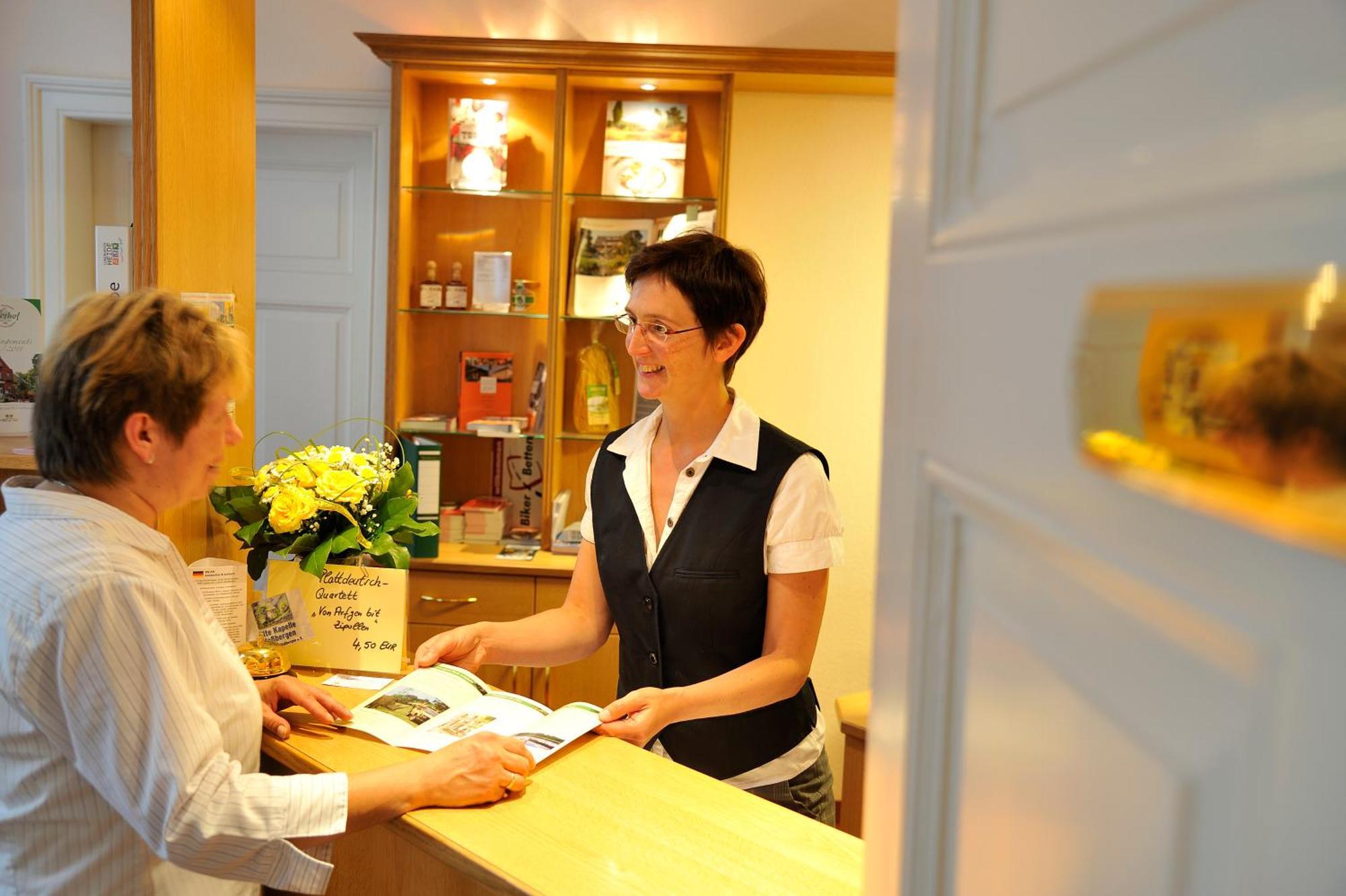 Land-Gut-Hotel Allerhof Frankenfeld Екстериор снимка